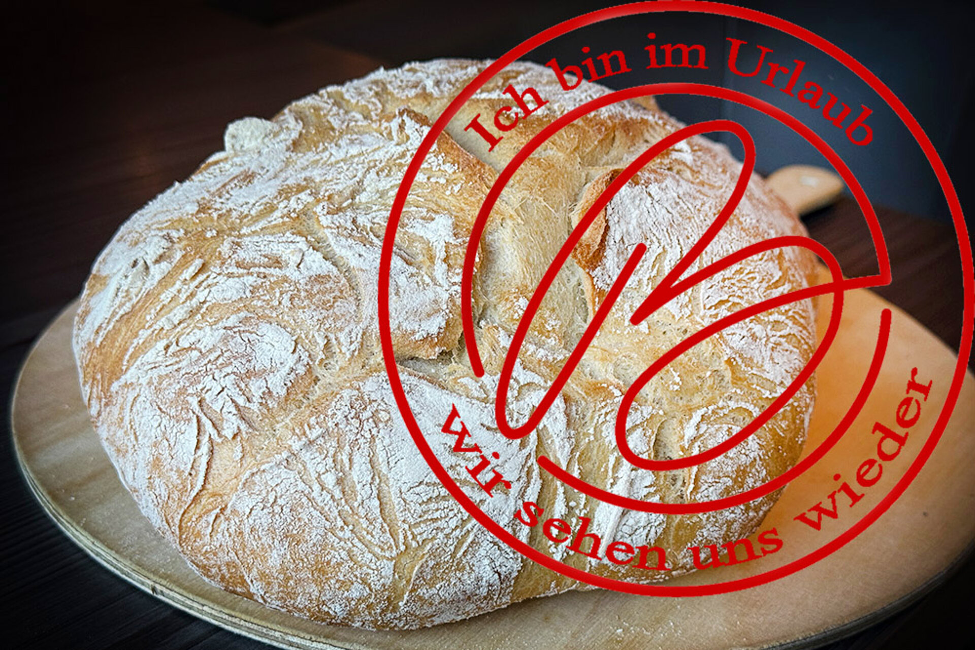 Brot Aromatikus mit rotem Stempel "ich bin im Urlaub"